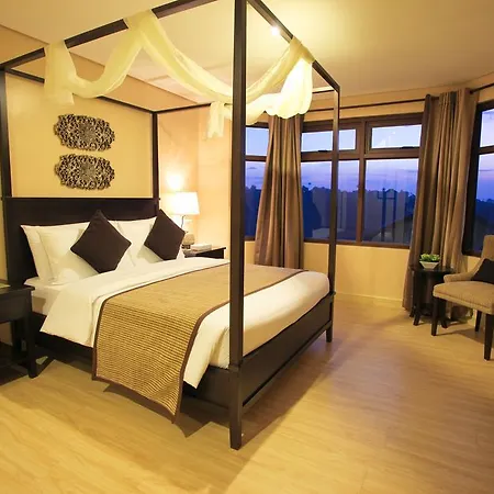 Crosswinds Resort Suites Tagaytay City Exterior photo