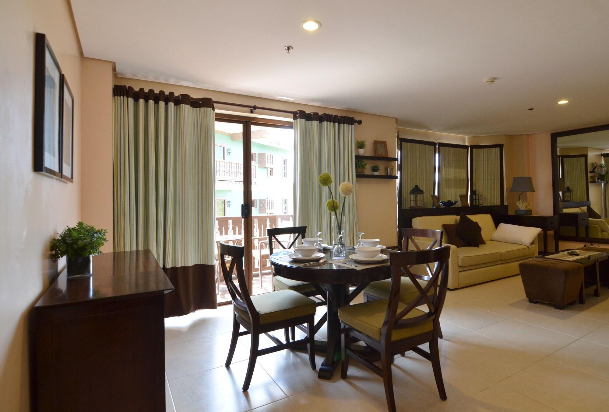 Aparthotel Crosswinds Tagaytay City