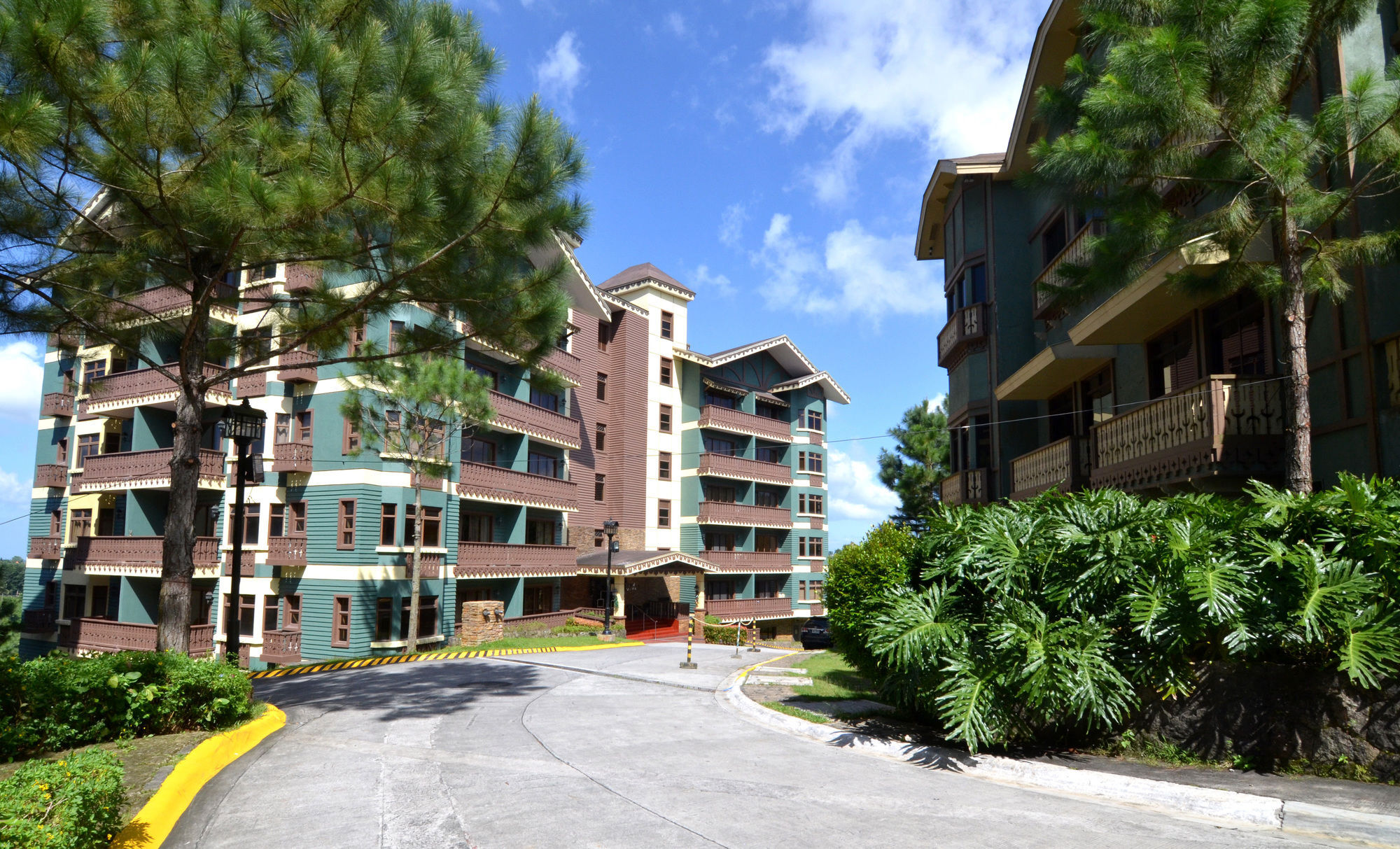 Crosswinds Aparthotel Tagaytay City