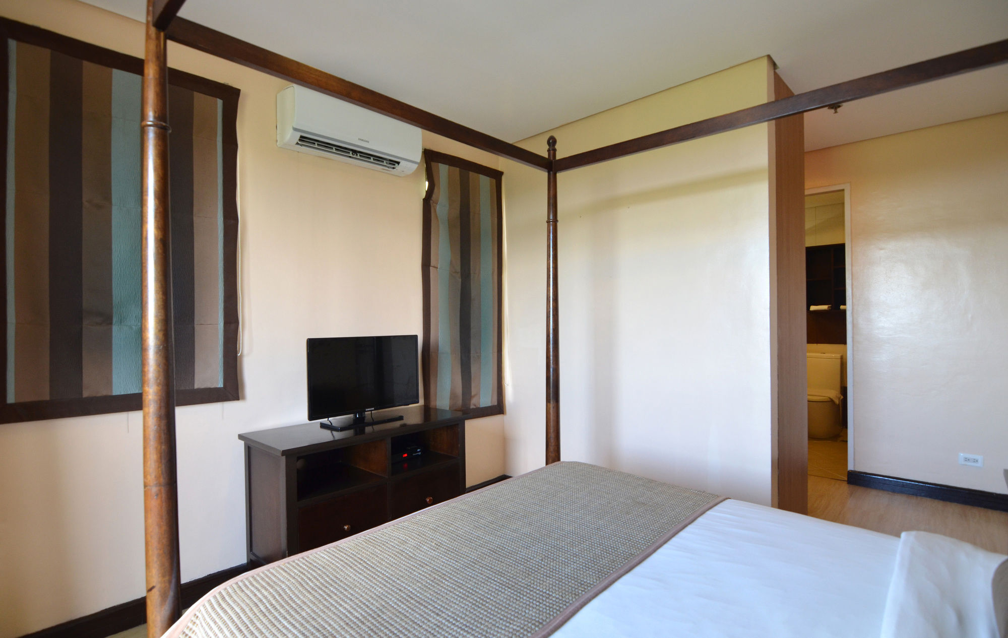 Crosswinds Aparthotel 3*