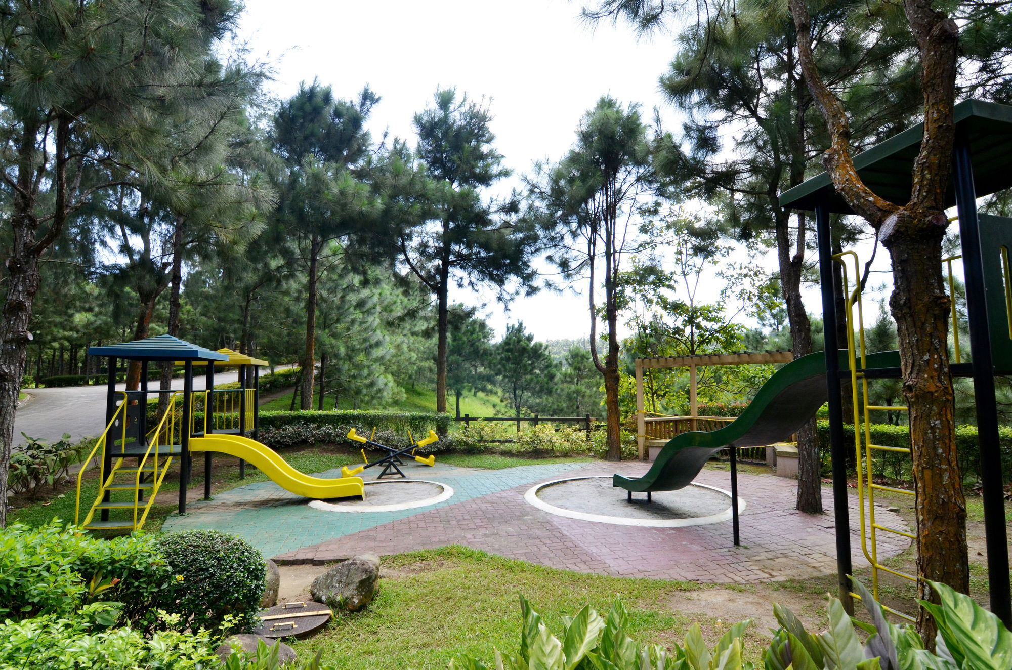 Crosswinds Aparthotel Tagaytay City